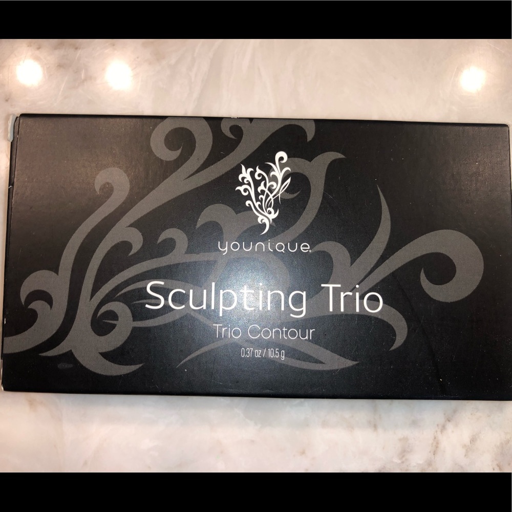 Younique sculpting trio